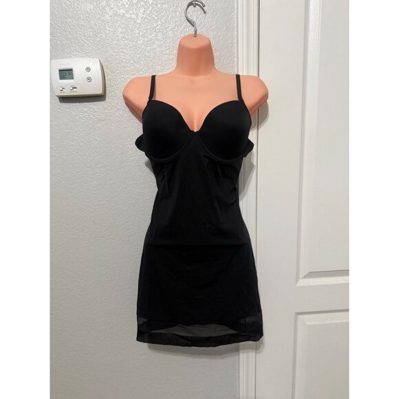 New Black mini dress - Picture 4 of 7